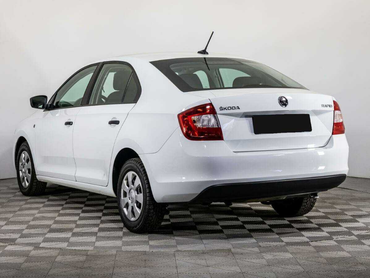 Купить Skoda Rapid с пробегом. Фото: #5