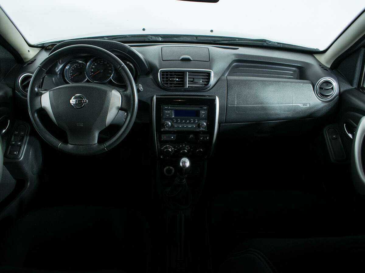 Купить Nissan Terrano с пробегом. Фото: #11