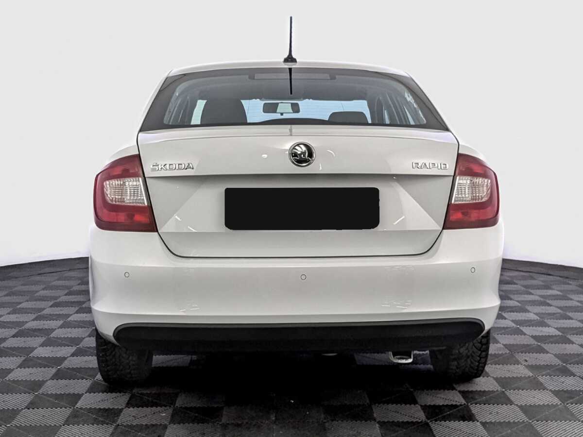 Купить Skoda Rapid с пробегом. Фото: #5
