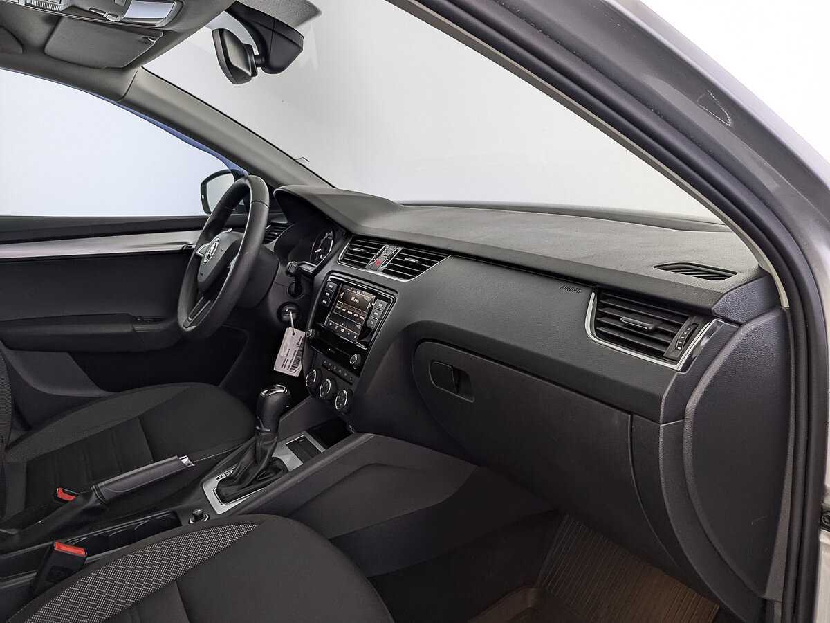 Купить Skoda Octavia с пробегом. Фото: #12