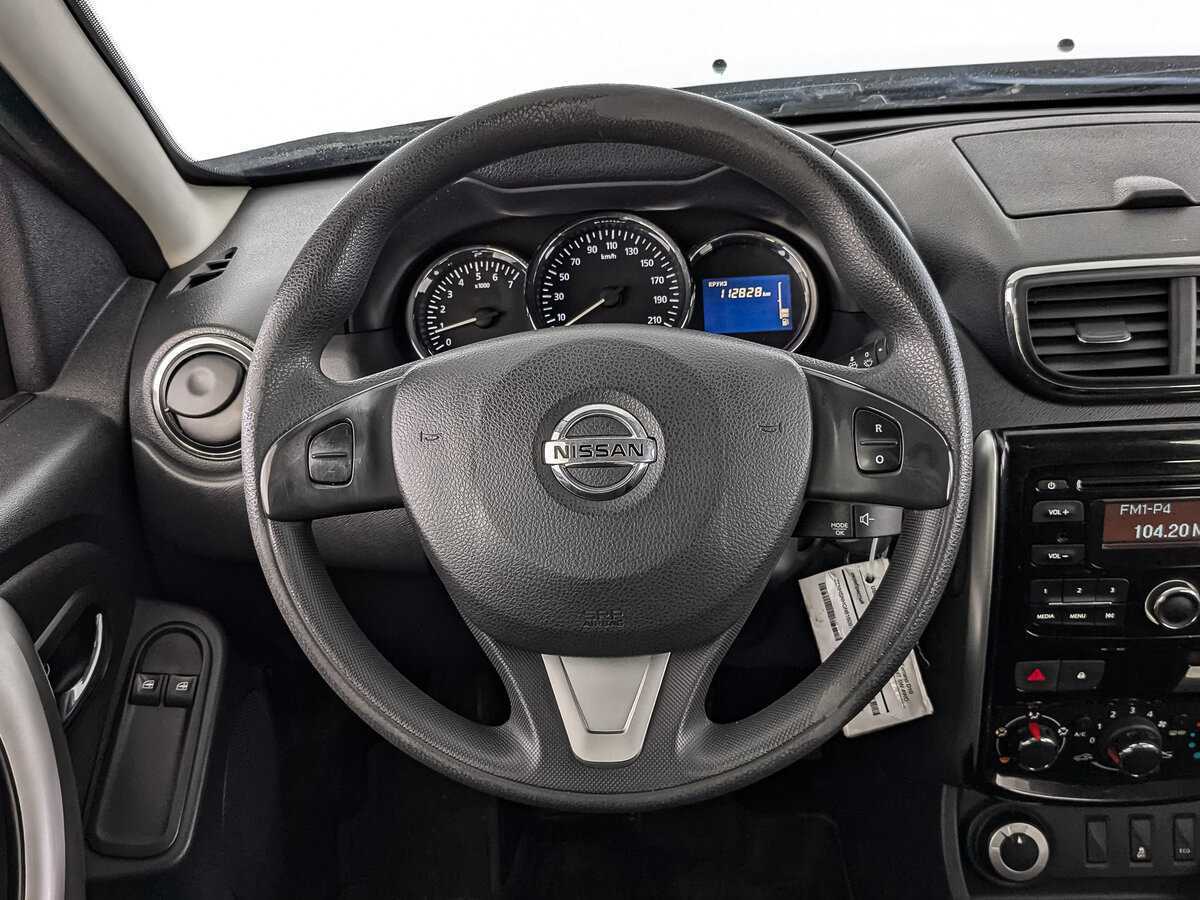 Купить Nissan Terrano с пробегом. Фото: #17