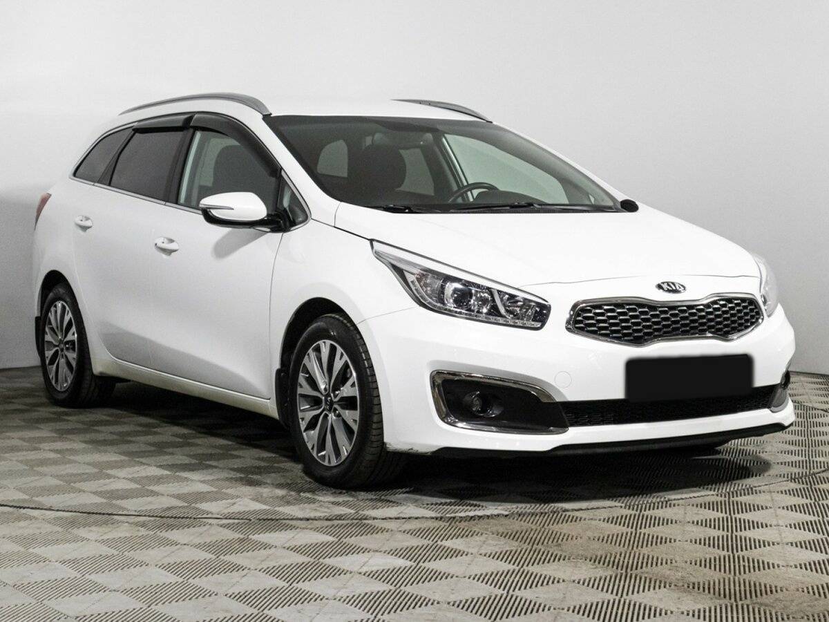 Купить Kia Ceed с пробегом. Фото: #2