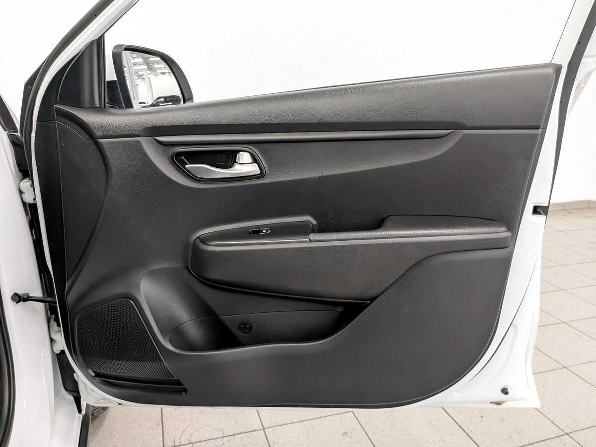 Купить Kia Rio с пробегом. Фото: #21