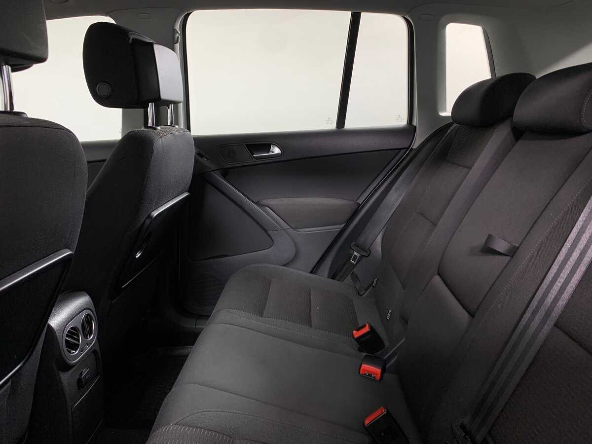 Купить Volkswagen Tiguan с пробегом. Фото: #18