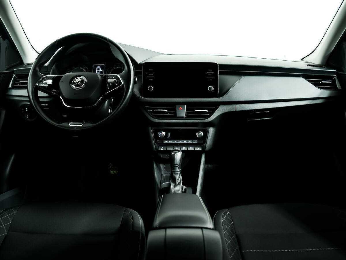 Купить Skoda Rapid с пробегом. Фото: #10