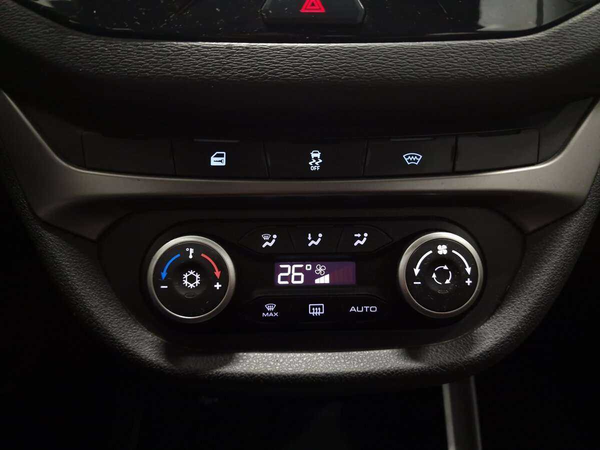 Купить Lada (ВАЗ) Vesta с пробегом. Фото: #6