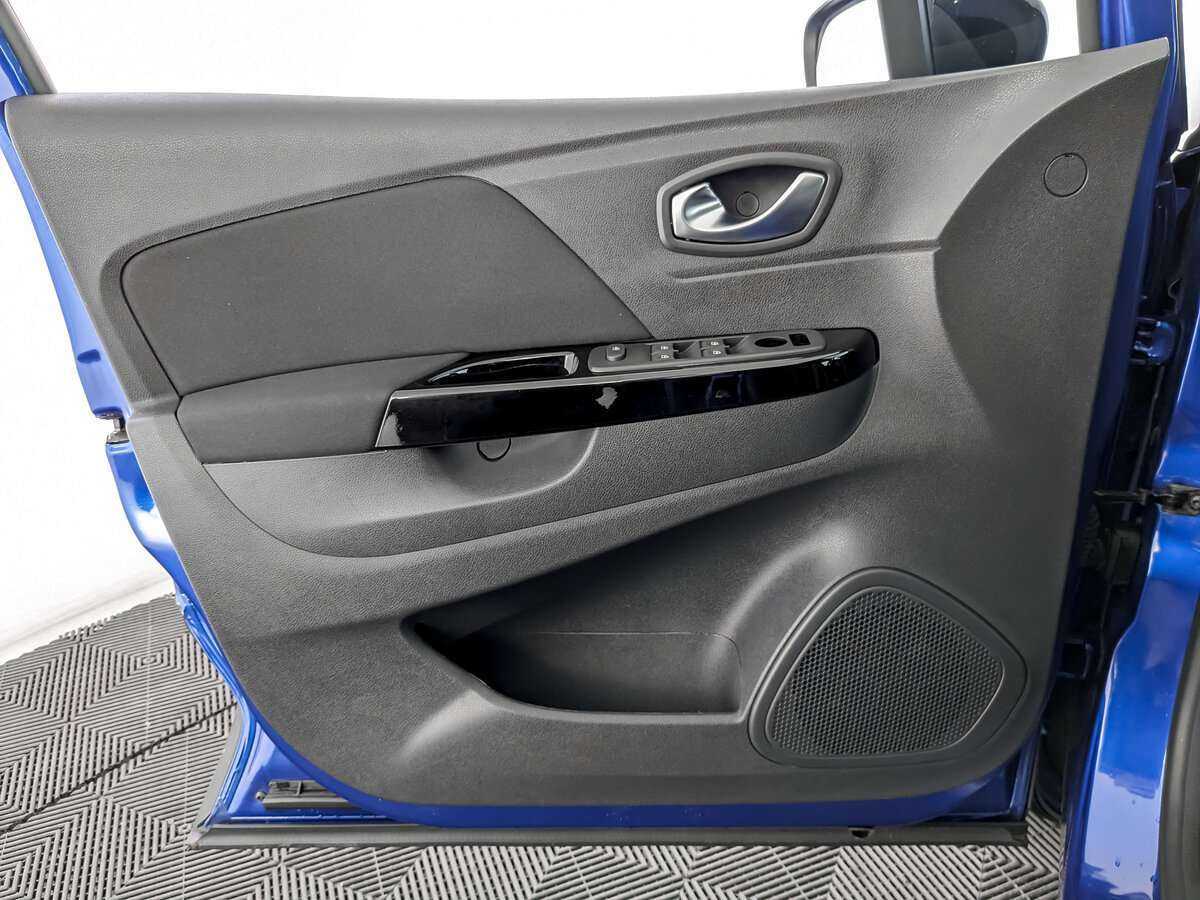 Купить Renault Kaptur с пробегом. Фото: #10