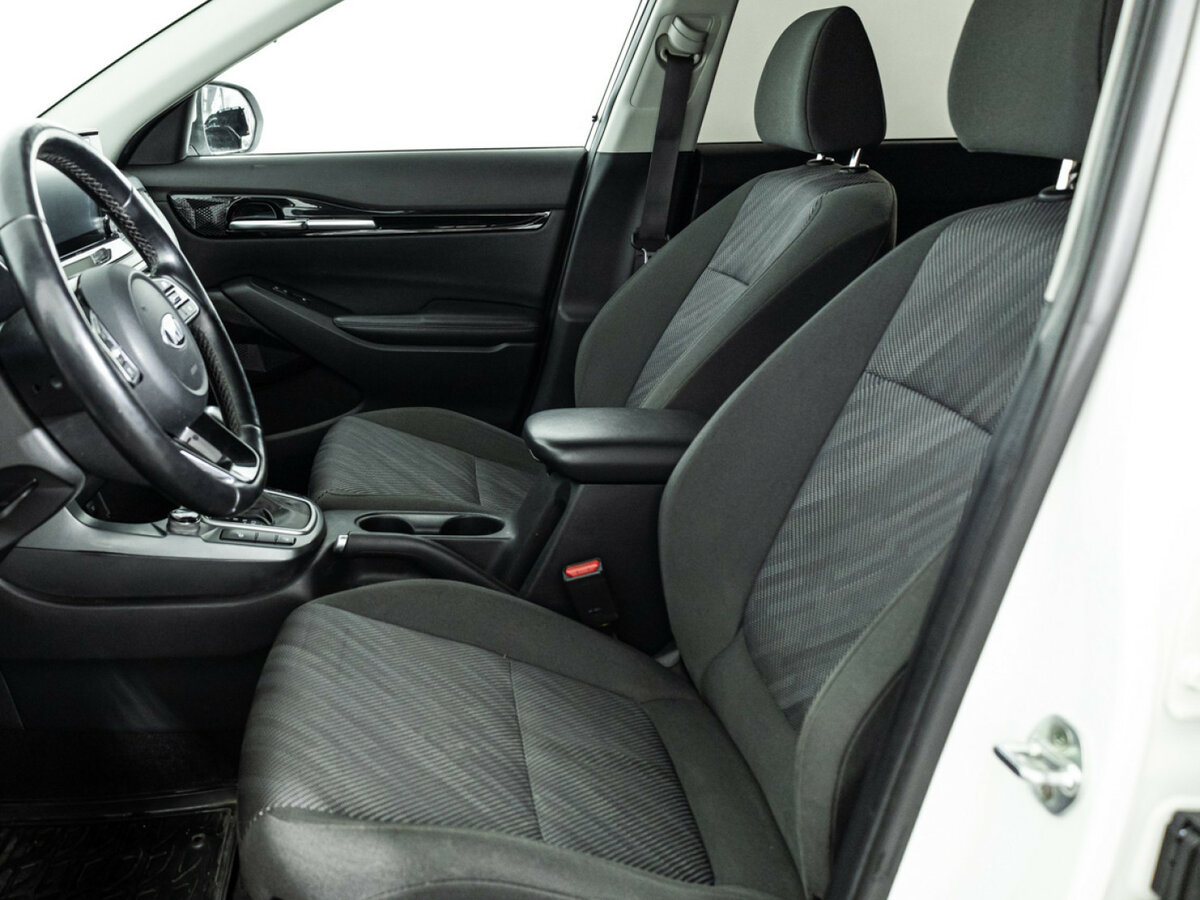 Купить Kia Seltos с пробегом. Фото: #17