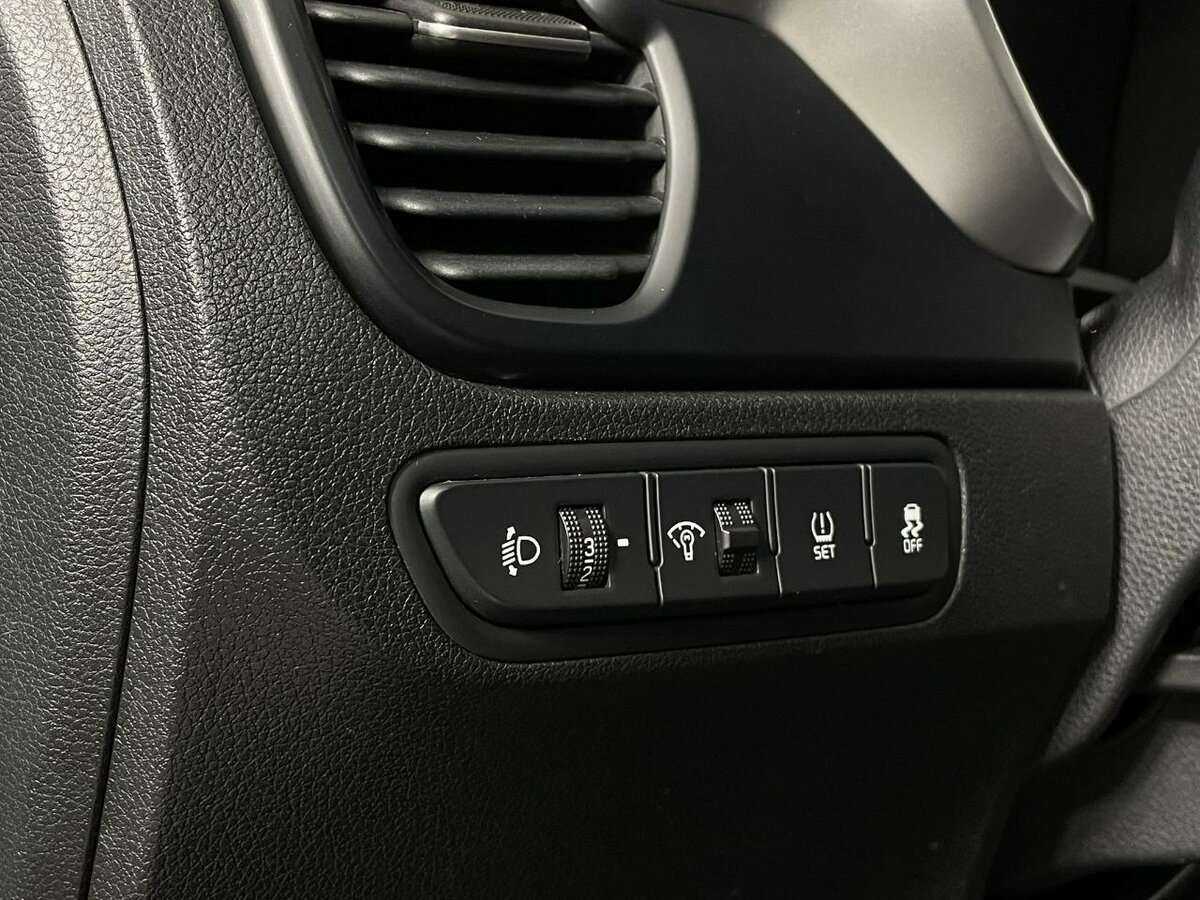 Купить Kia Rio с пробегом. Фото: #8