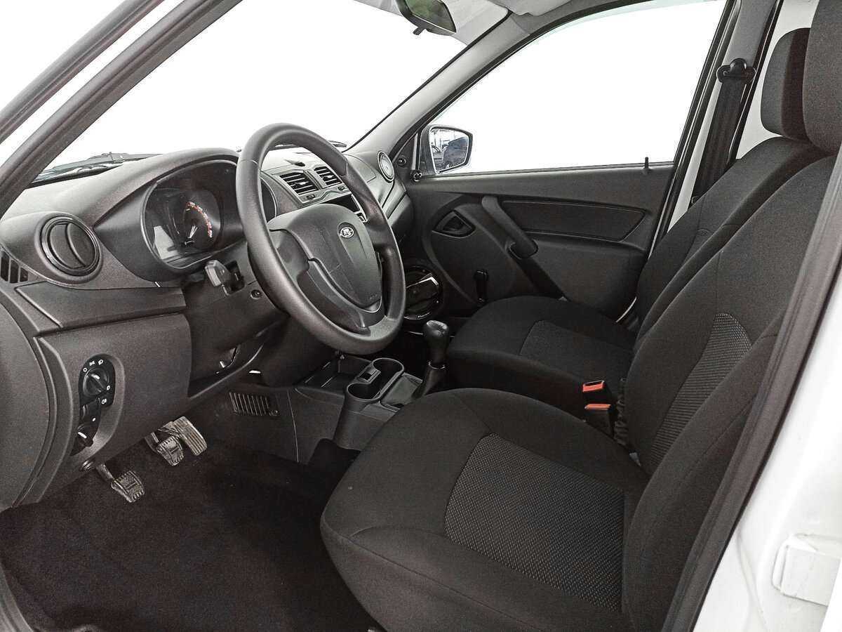 Купить Lada (ВАЗ) Granta с пробегом. Фото: #10