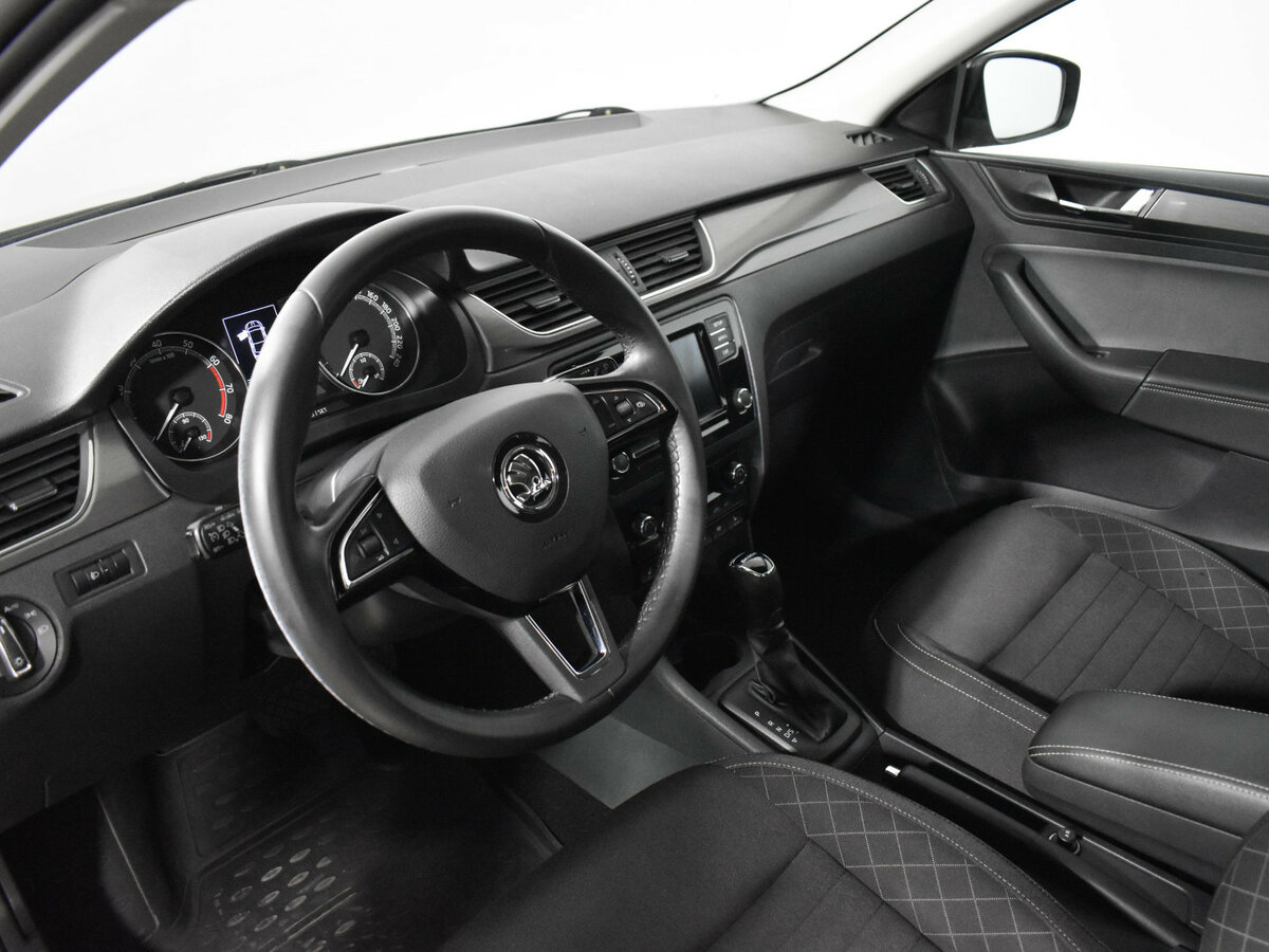 Купить Skoda Rapid с пробегом. Фото: #8