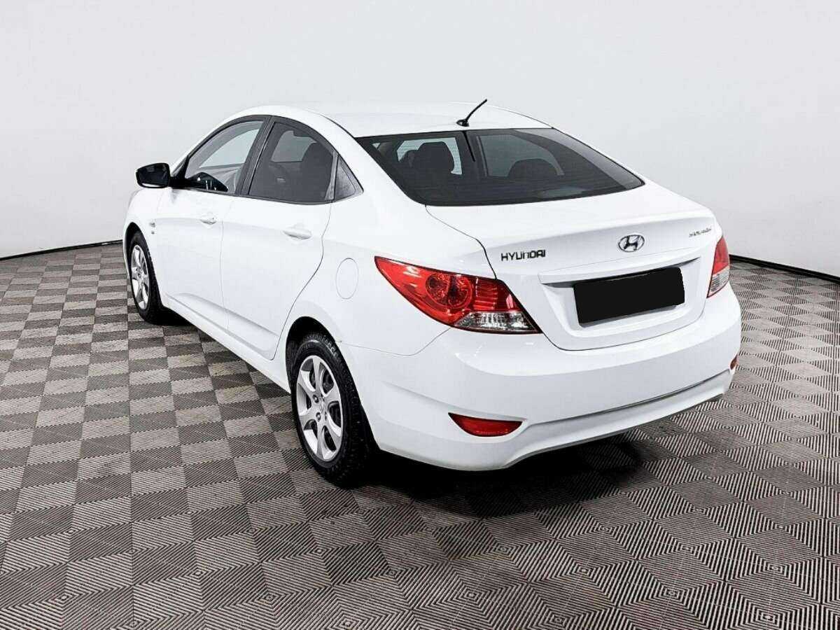 Купить Hyundai Solaris с пробегом. Фото: #6