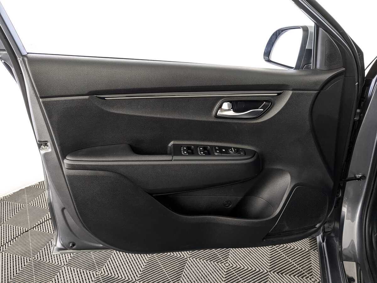 Купить Kia Rio с пробегом. Фото: #18