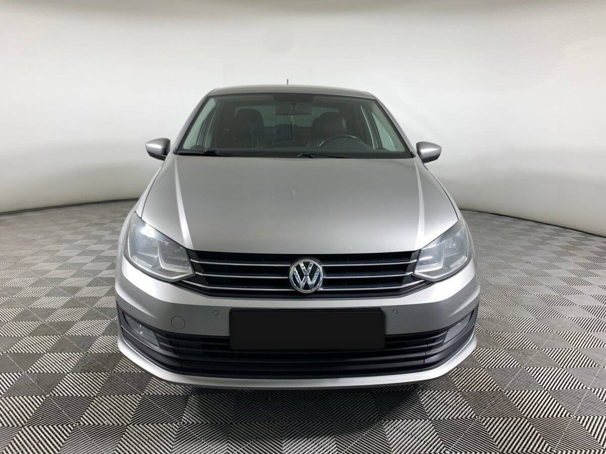 Купить Volkswagen Polo с пробегом. Фото: #1