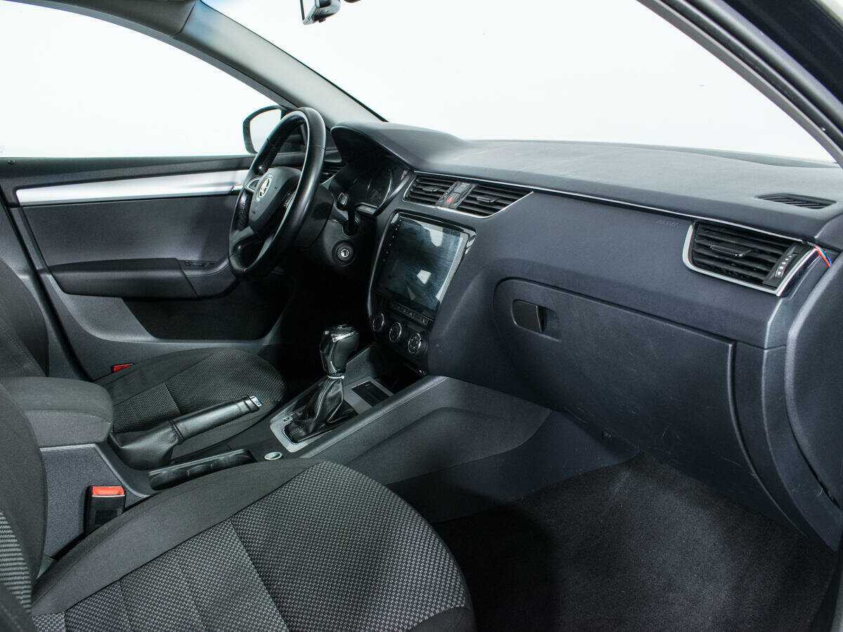 Купить Skoda Octavia с пробегом. Фото: #8