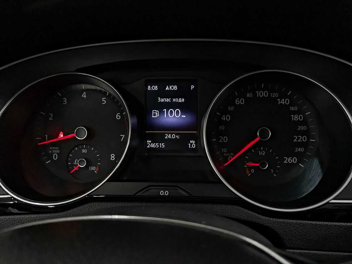 Купить Volkswagen Passat с пробегом. Фото: #15