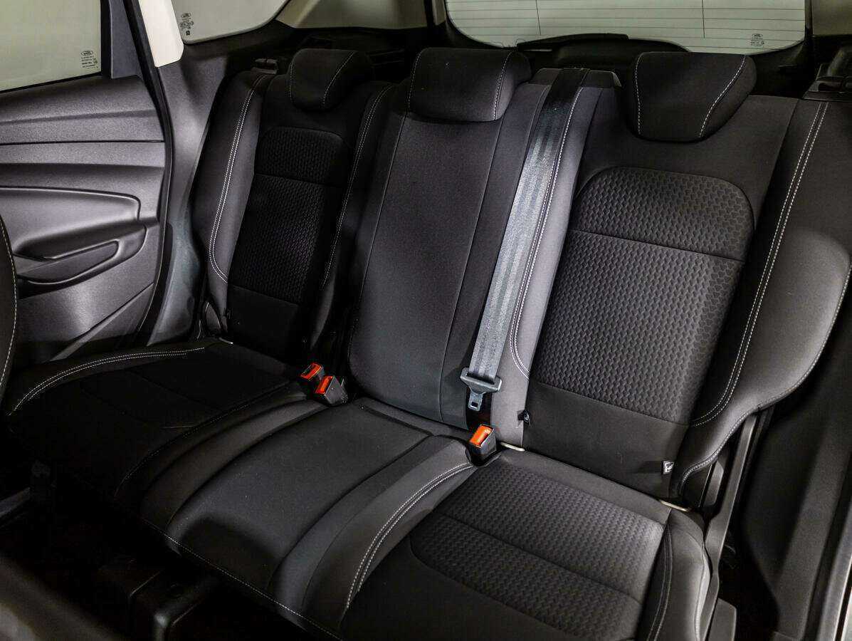 Купить Ford Kuga с пробегом. Фото: #7