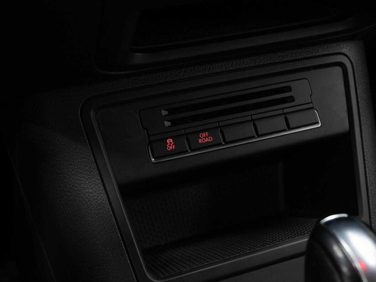 Купить Volkswagen Tiguan с пробегом. Фото: #16