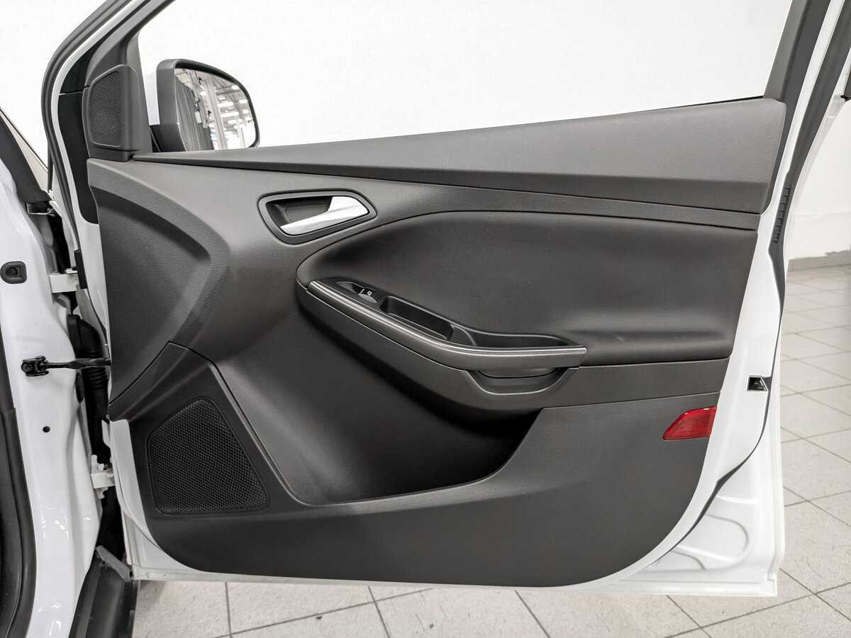 Купить Ford Focus с пробегом. Фото: #20