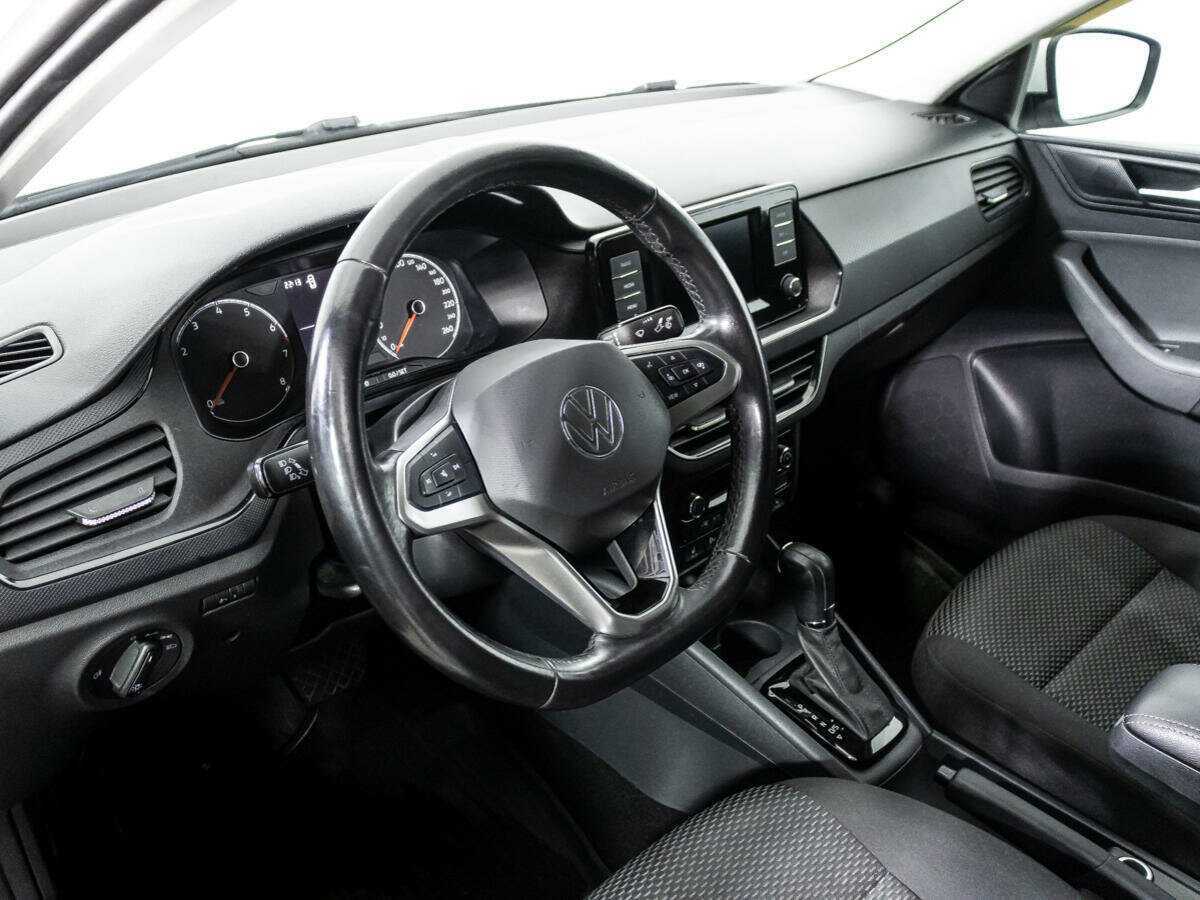 Купить Volkswagen Polo с пробегом. Фото: #10
