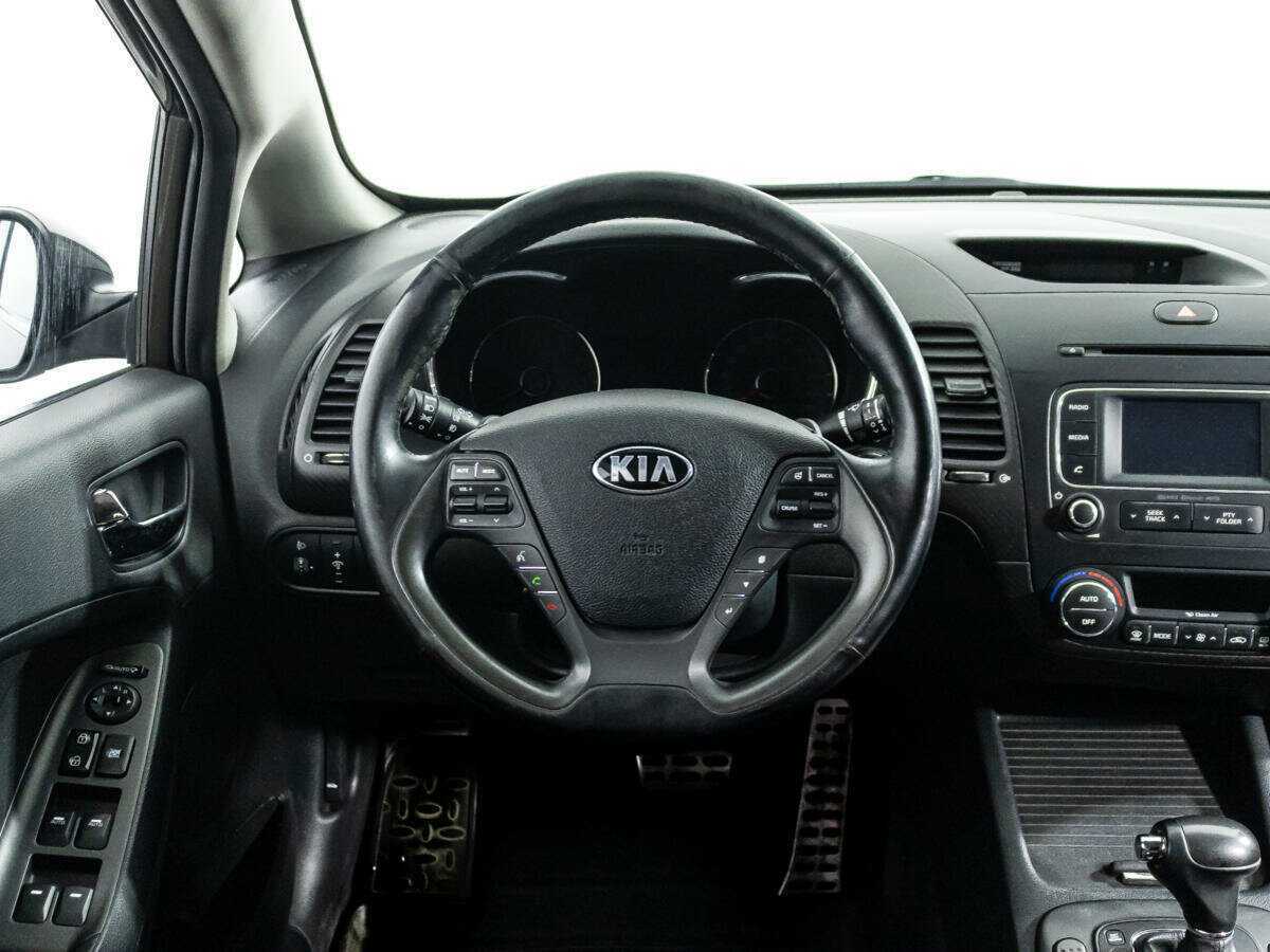 Купить Kia Cerato с пробегом. Фото: #18