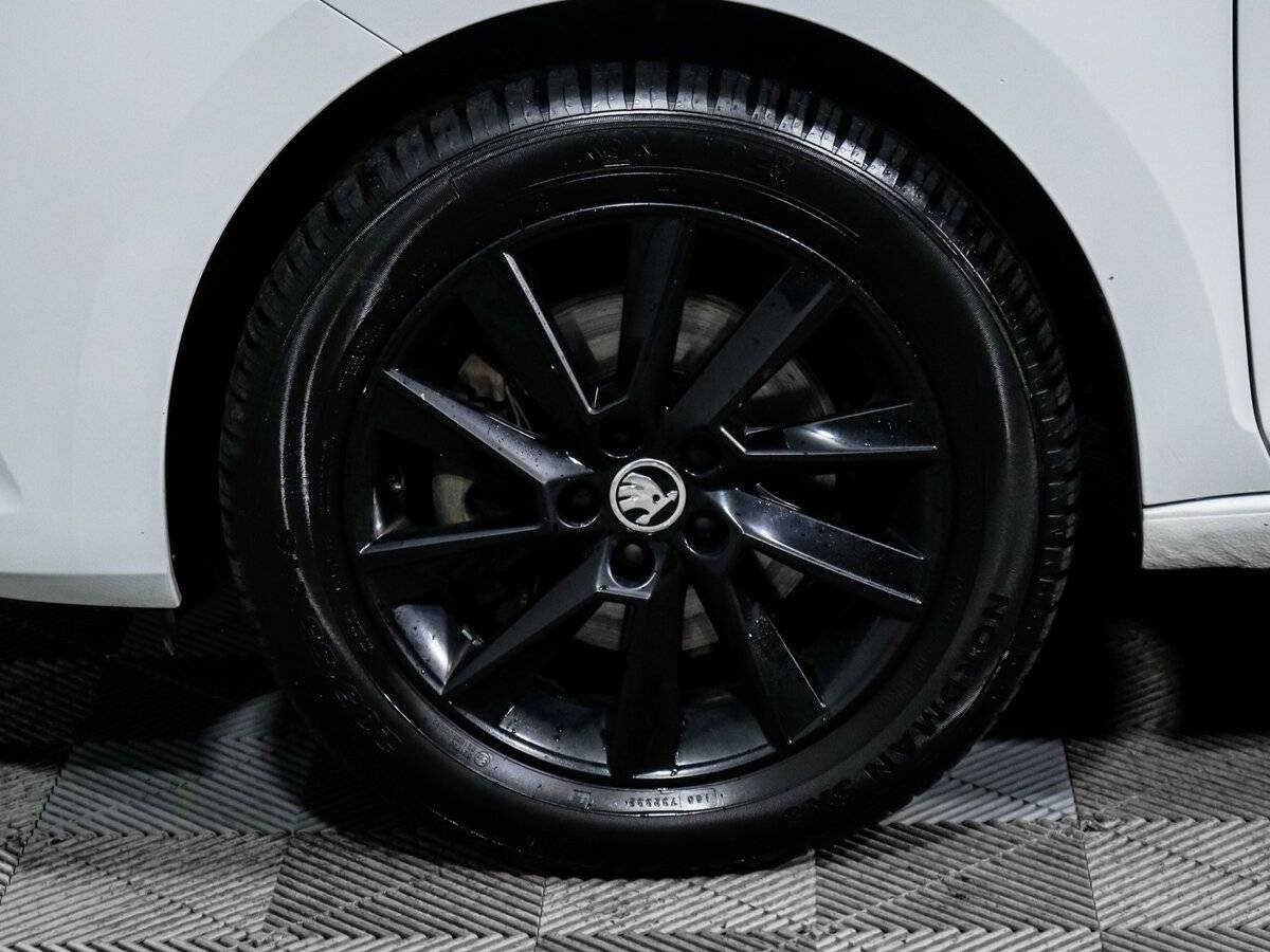 Купить Skoda Rapid с пробегом. Фото: #11