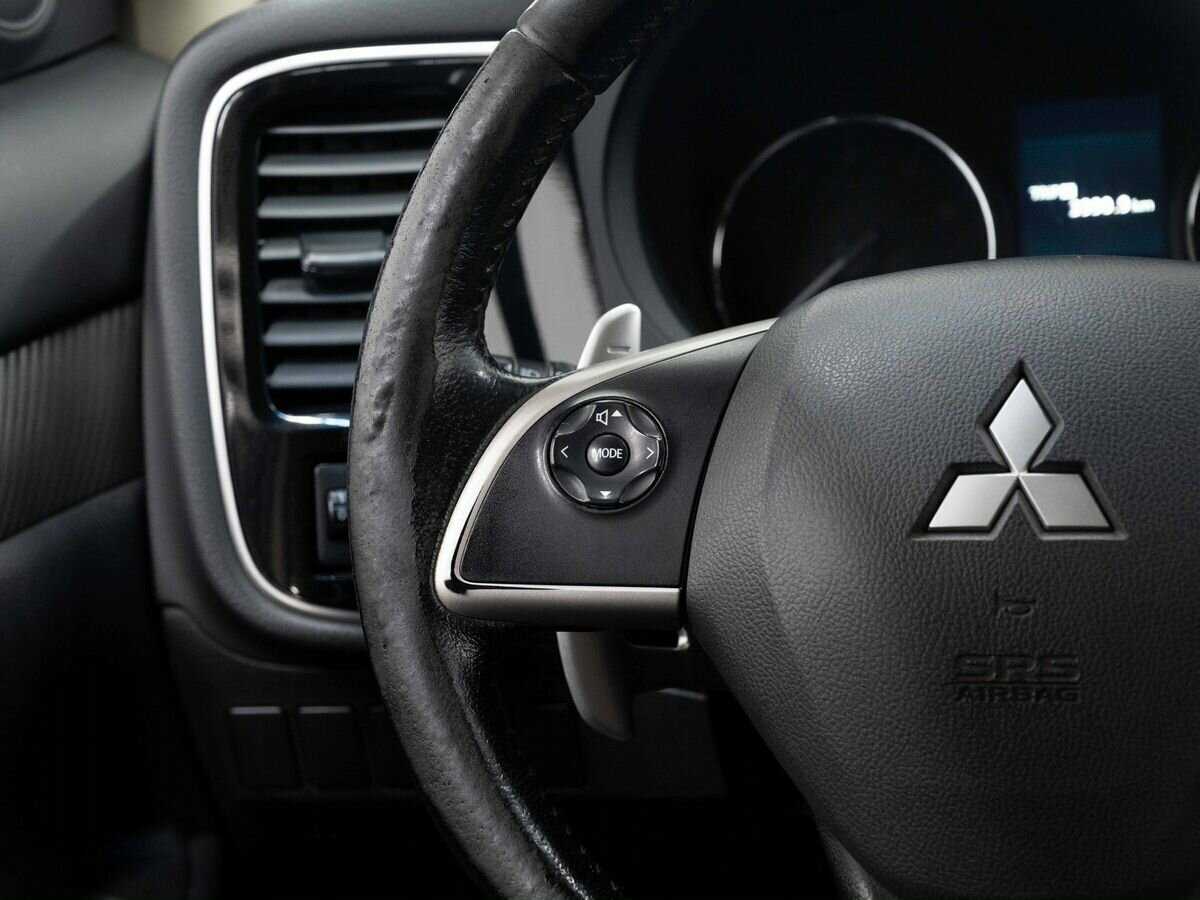 Купить Mitsubishi Outlander с пробегом. Фото: #16