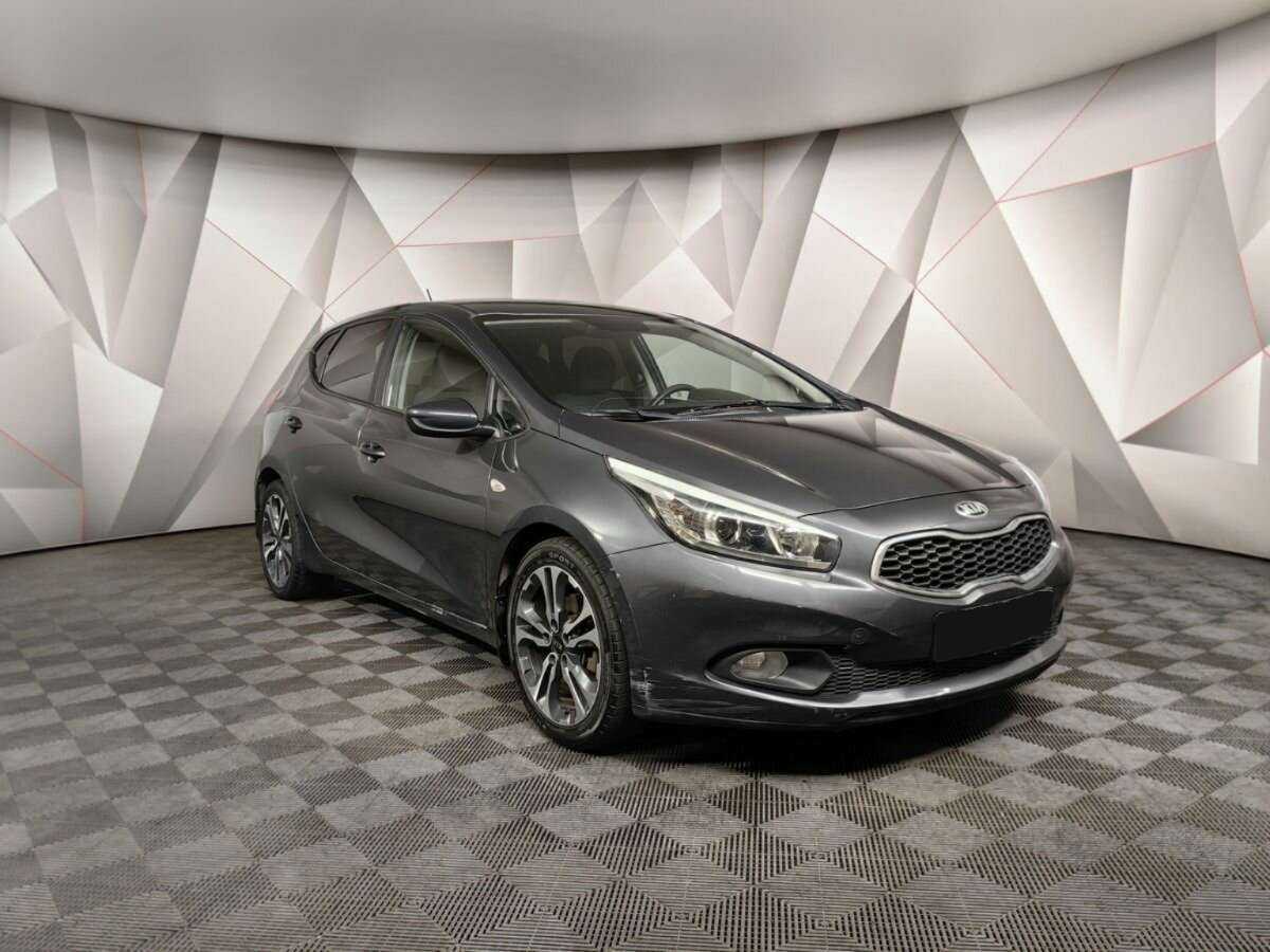 Купить Kia Ceed с пробегом. Фото: #2
