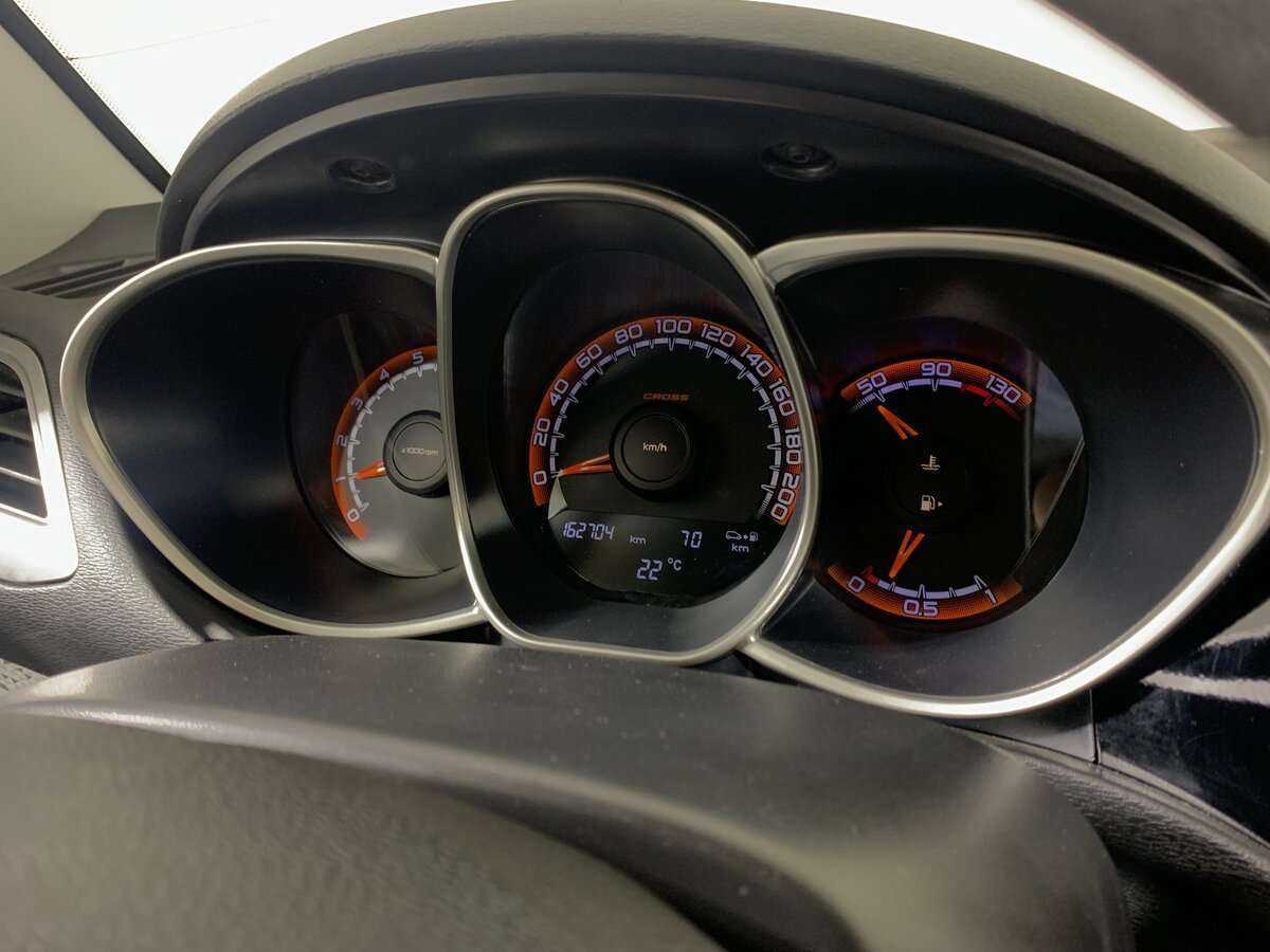 Купить Lada (ВАЗ) Vesta с пробегом. Фото: #11