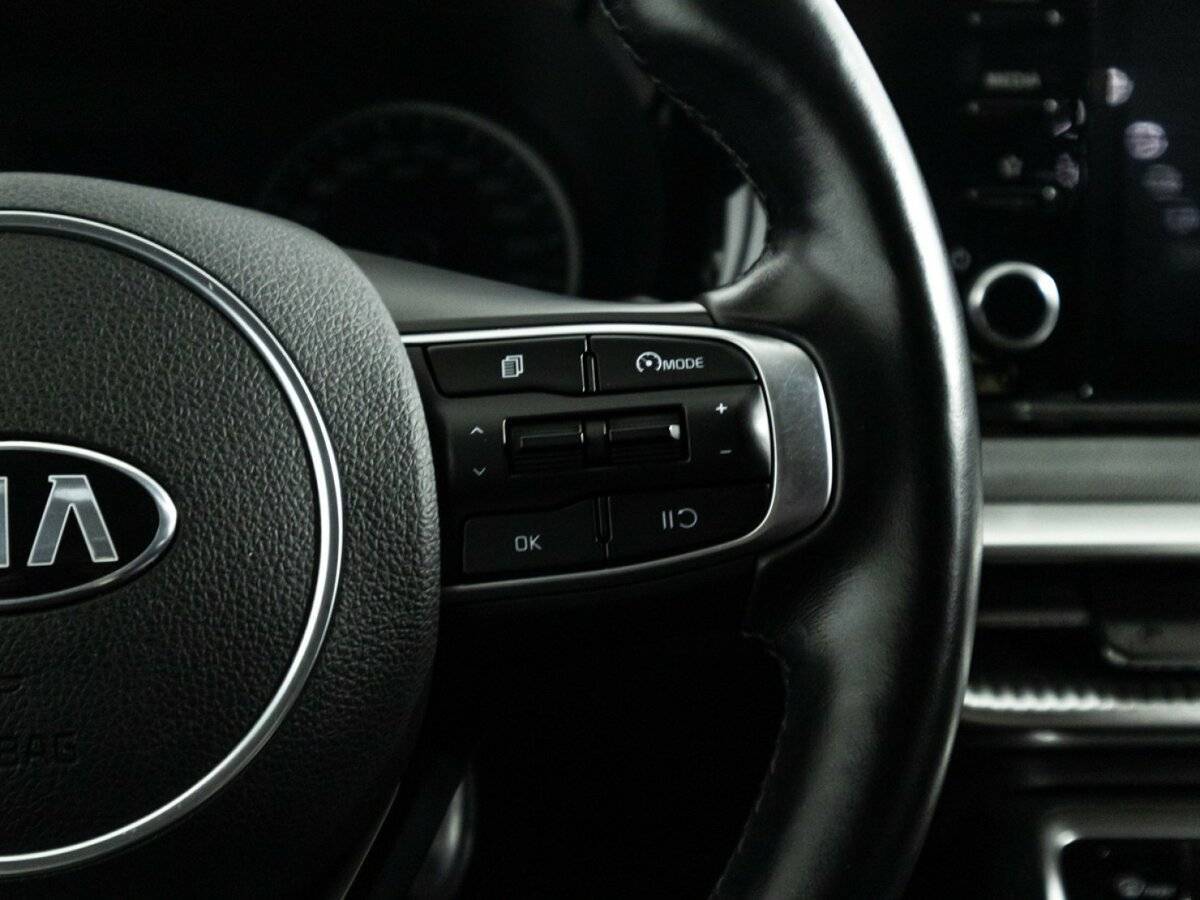 Купить Kia K5 с пробегом. Фото: #21