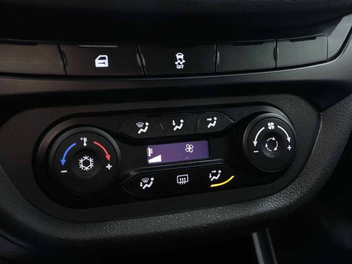 Купить Lada (ВАЗ) Vesta с пробегом. Фото: #14