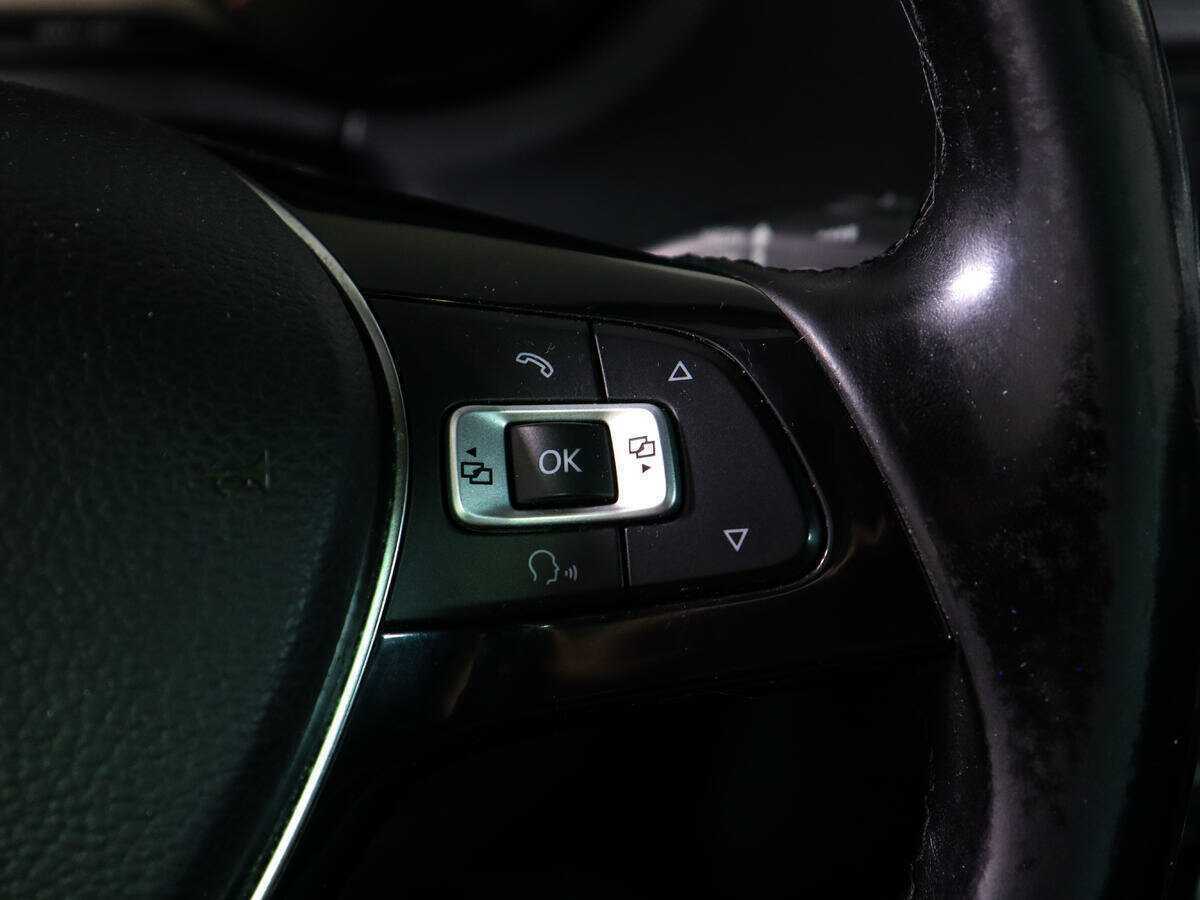 Купить Volkswagen Polo с пробегом. Фото: #15