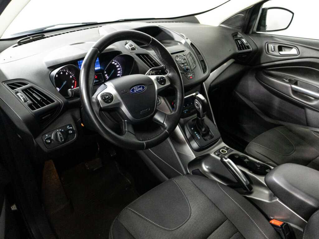 Купить Ford Kuga с пробегом. Фото: #10