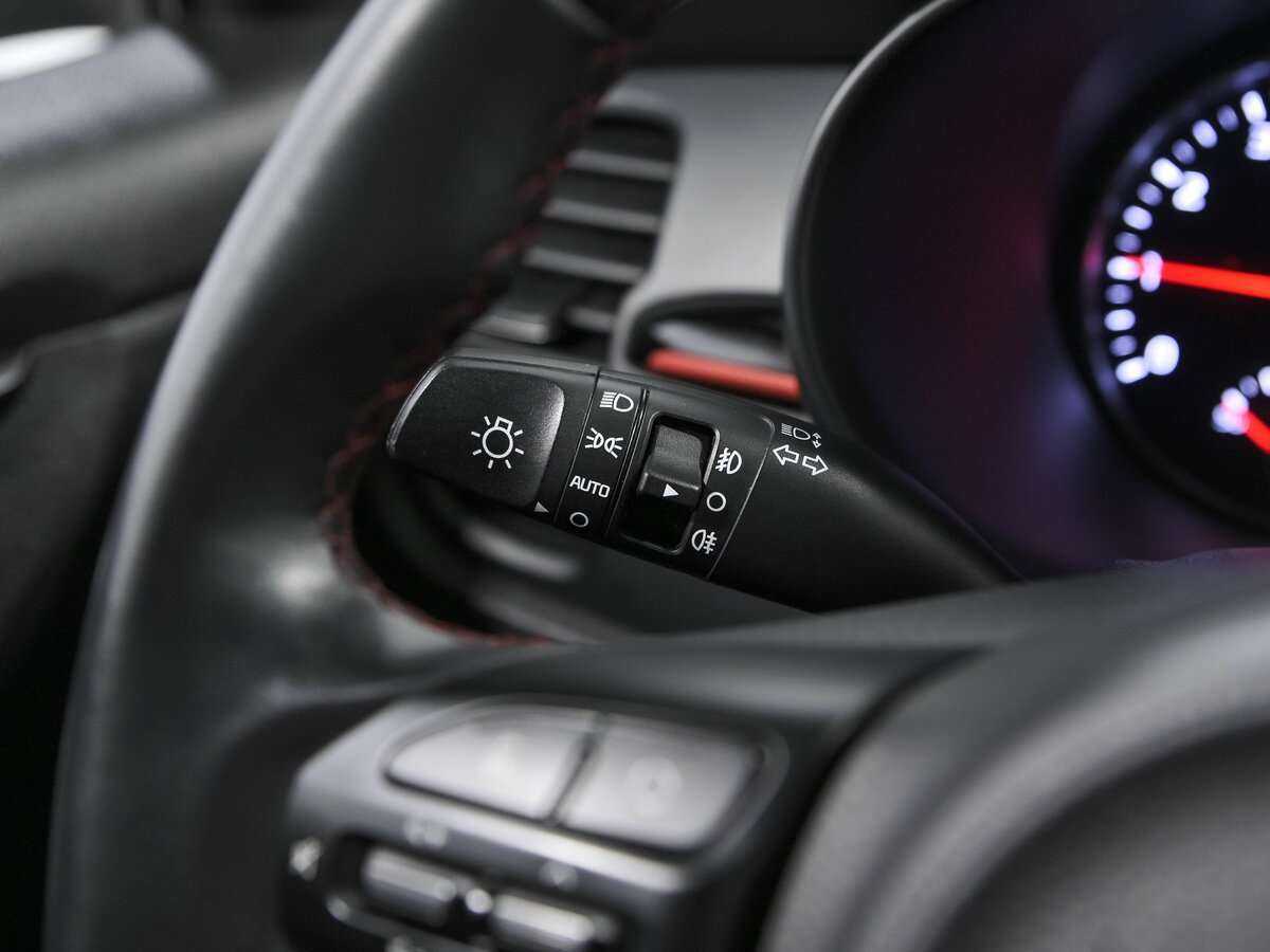 Купить Kia Rio с пробегом. Фото: #9