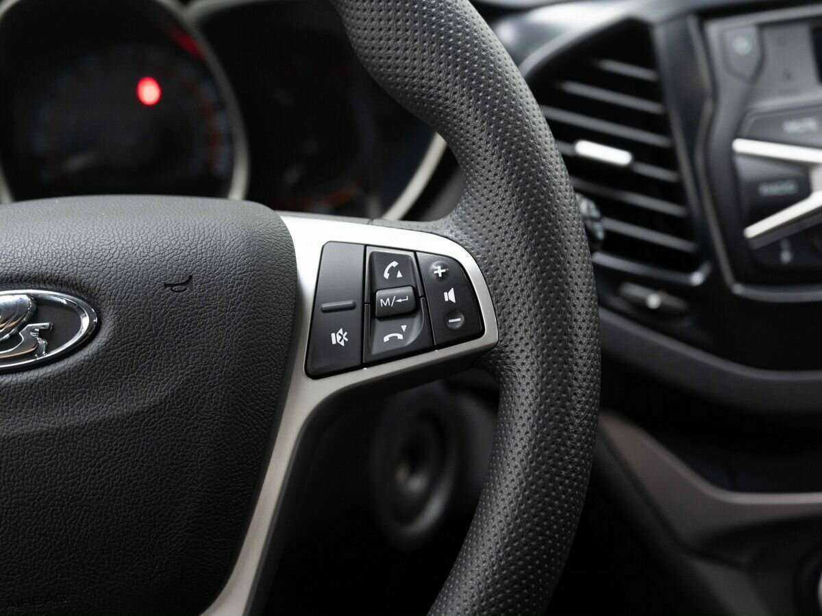 Купить Lada (ВАЗ) Vesta с пробегом. Фото: #17