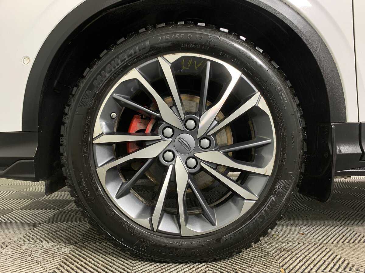 Купить Geely Coolray с пробегом. Фото: #8