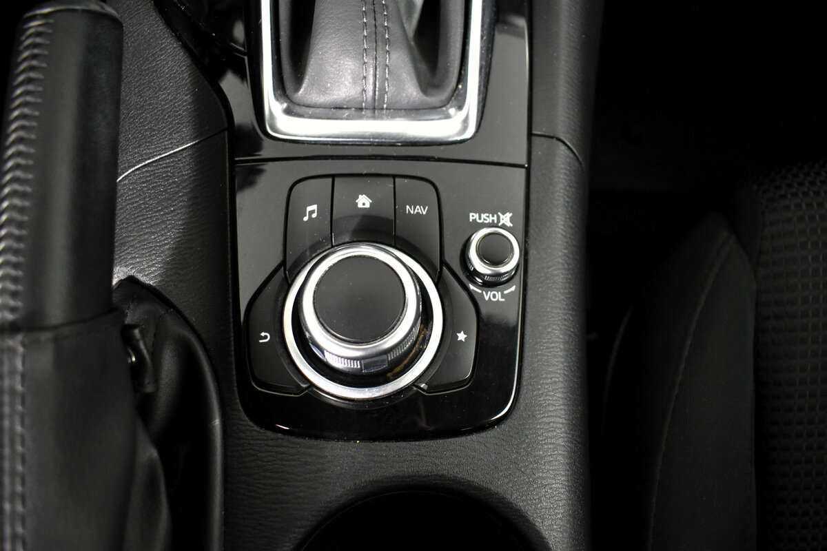 Купить Mazda 3 с пробегом. Фото: #15