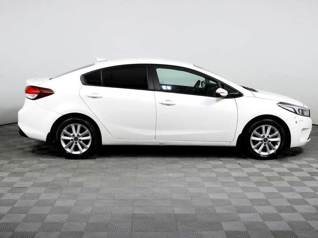 Купить Kia Cerato с пробегом. Фото: #3