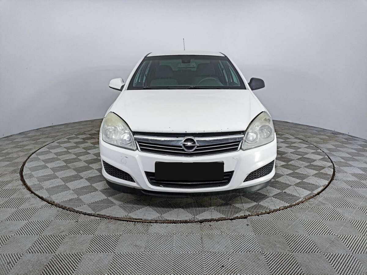 Купить Opel Astra с пробегом. Фото: #1
