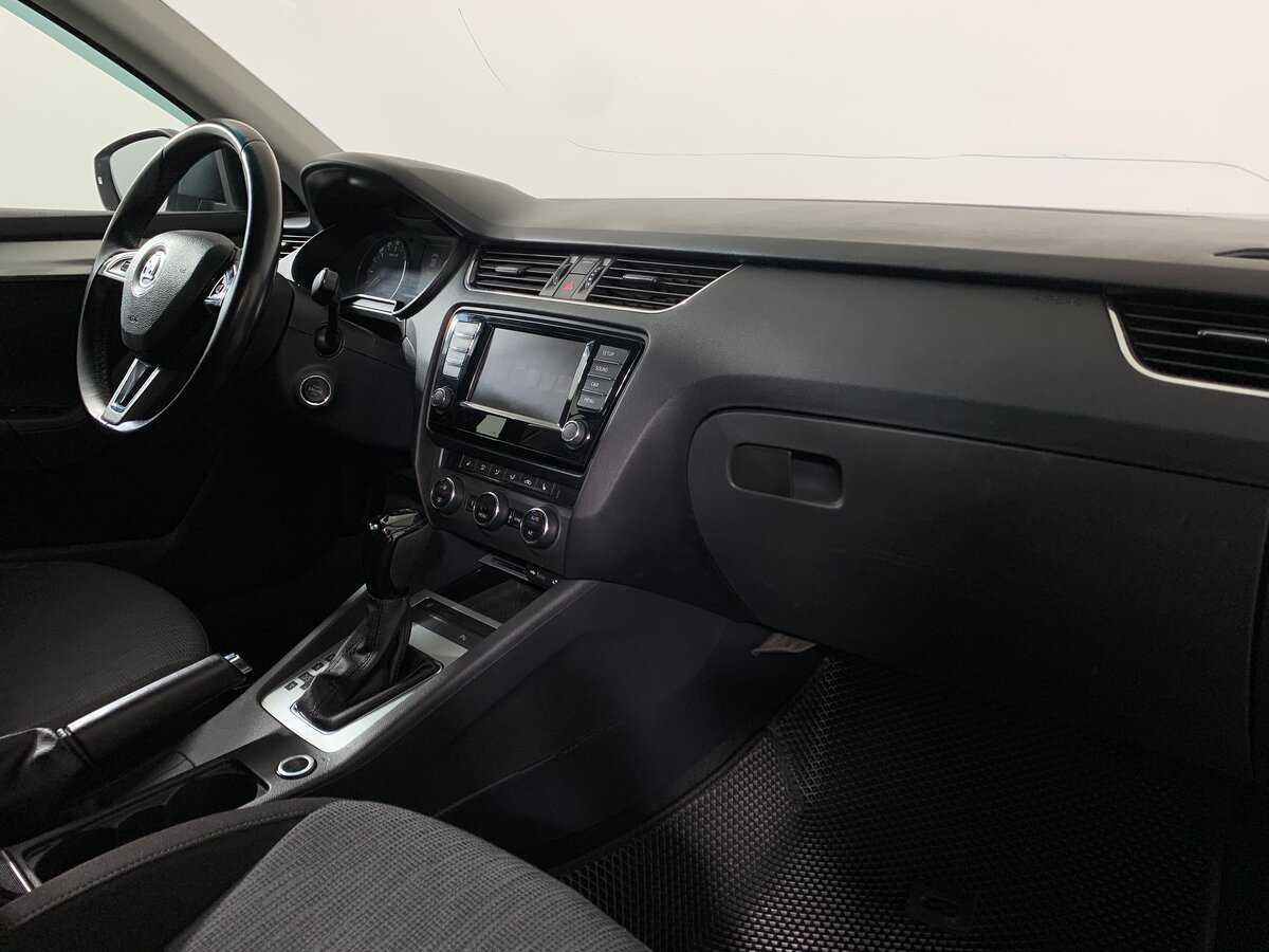 Купить Skoda Octavia с пробегом. Фото: #13