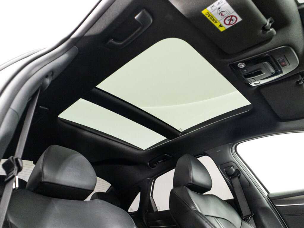 Купить Kia K5 с пробегом. Фото: #24