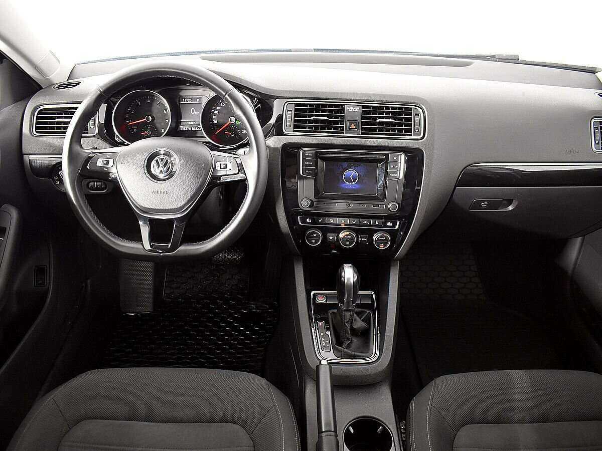 Купить Volkswagen Jetta с пробегом. Фото: #8