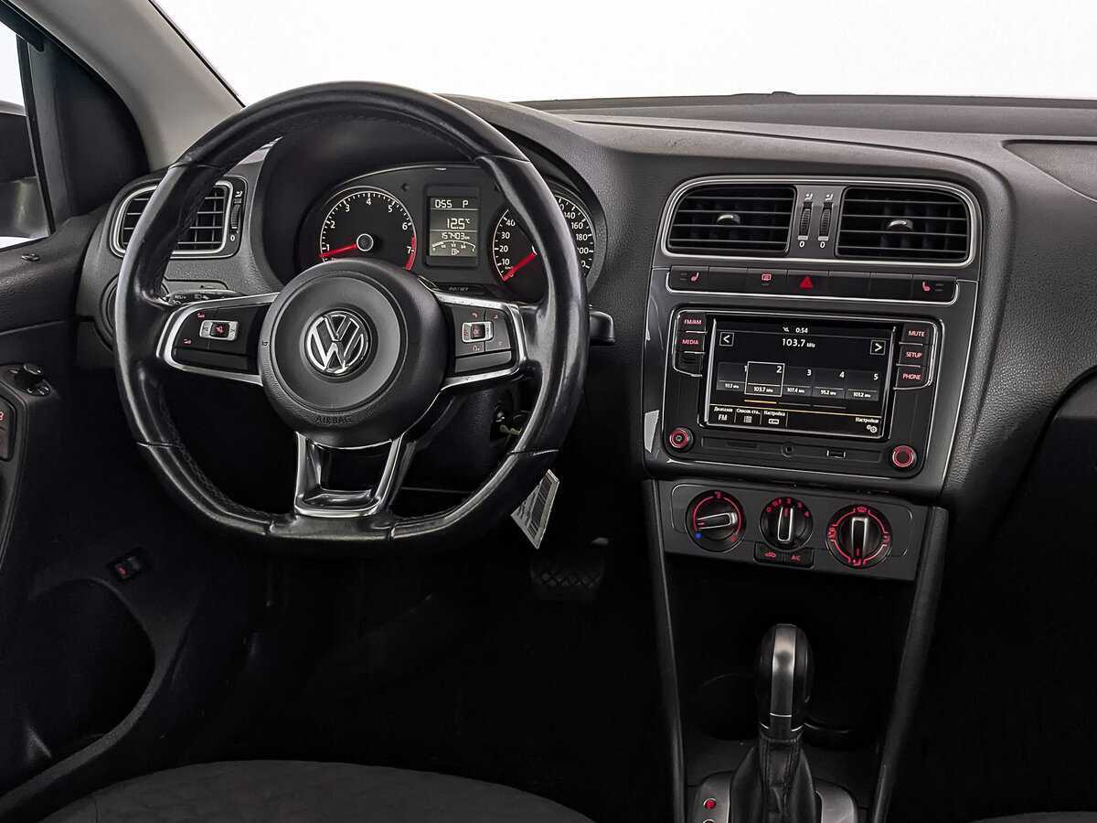 Купить Volkswagen Polo с пробегом. Фото: #24