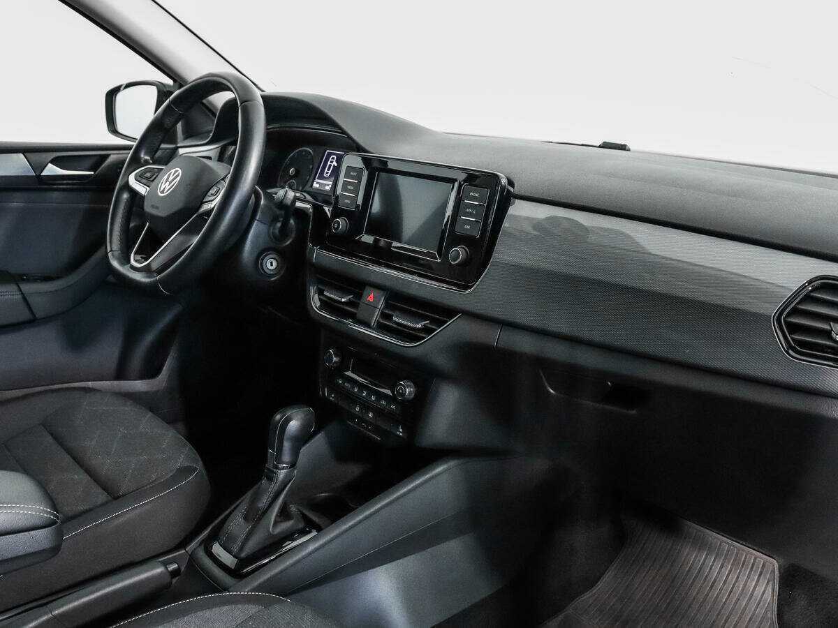 Купить Volkswagen Polo с пробегом. Фото: #10