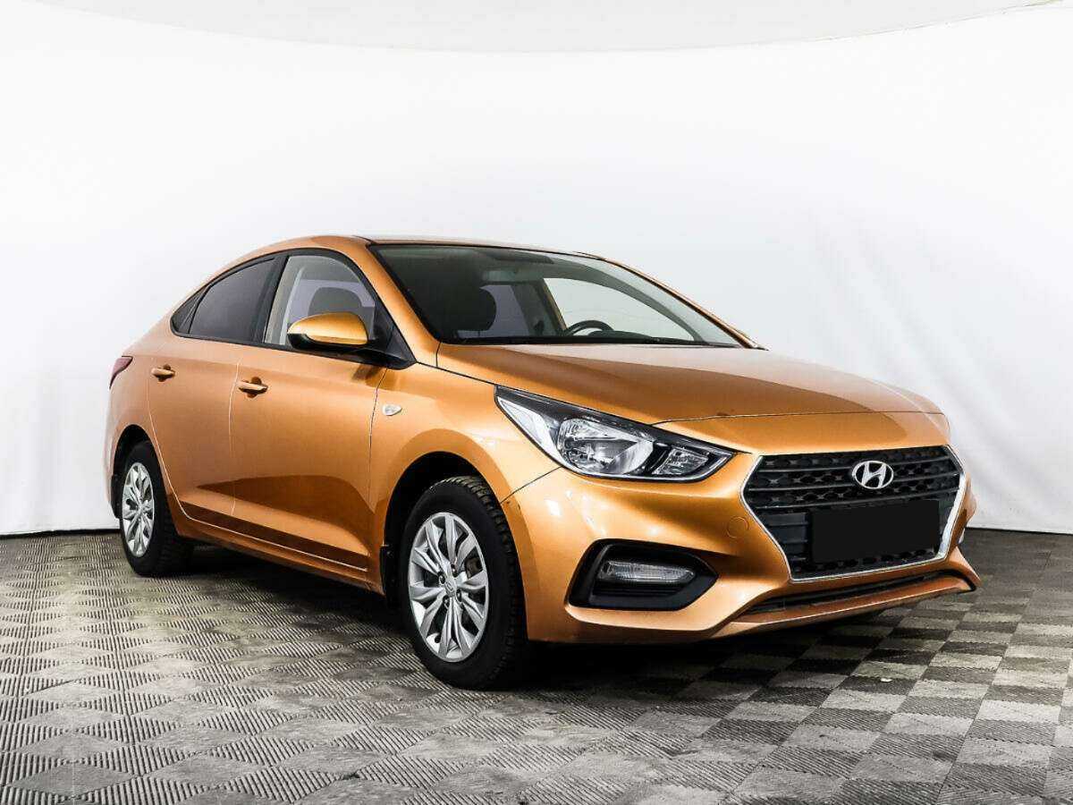 Купить Hyundai Solaris с пробегом. Фото: #2