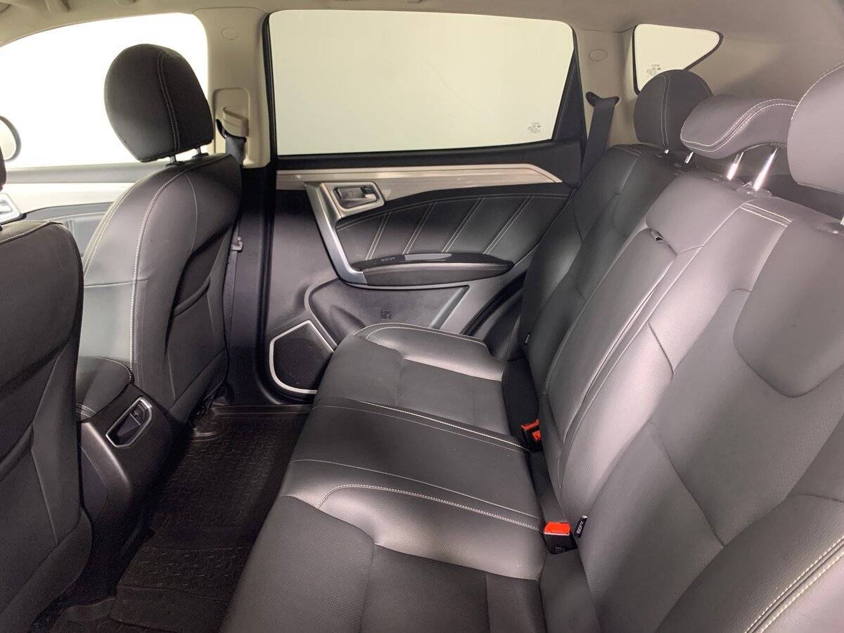 Купить Geely Emgrand X7 с пробегом. Фото: #18