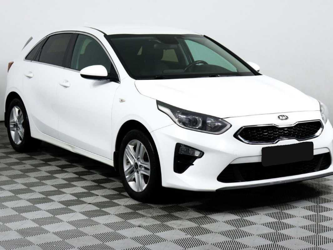 Купить Kia Ceed с пробегом. Фото: #2