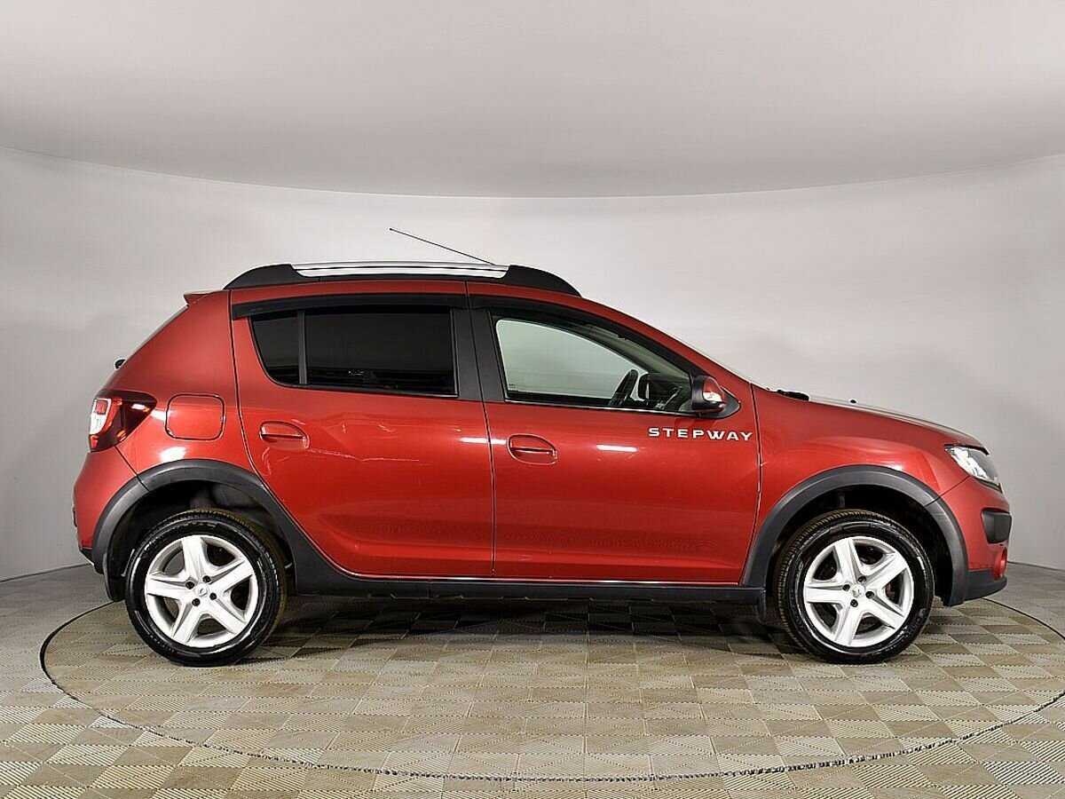 Купить Renault Sandero с пробегом. Фото: #4
