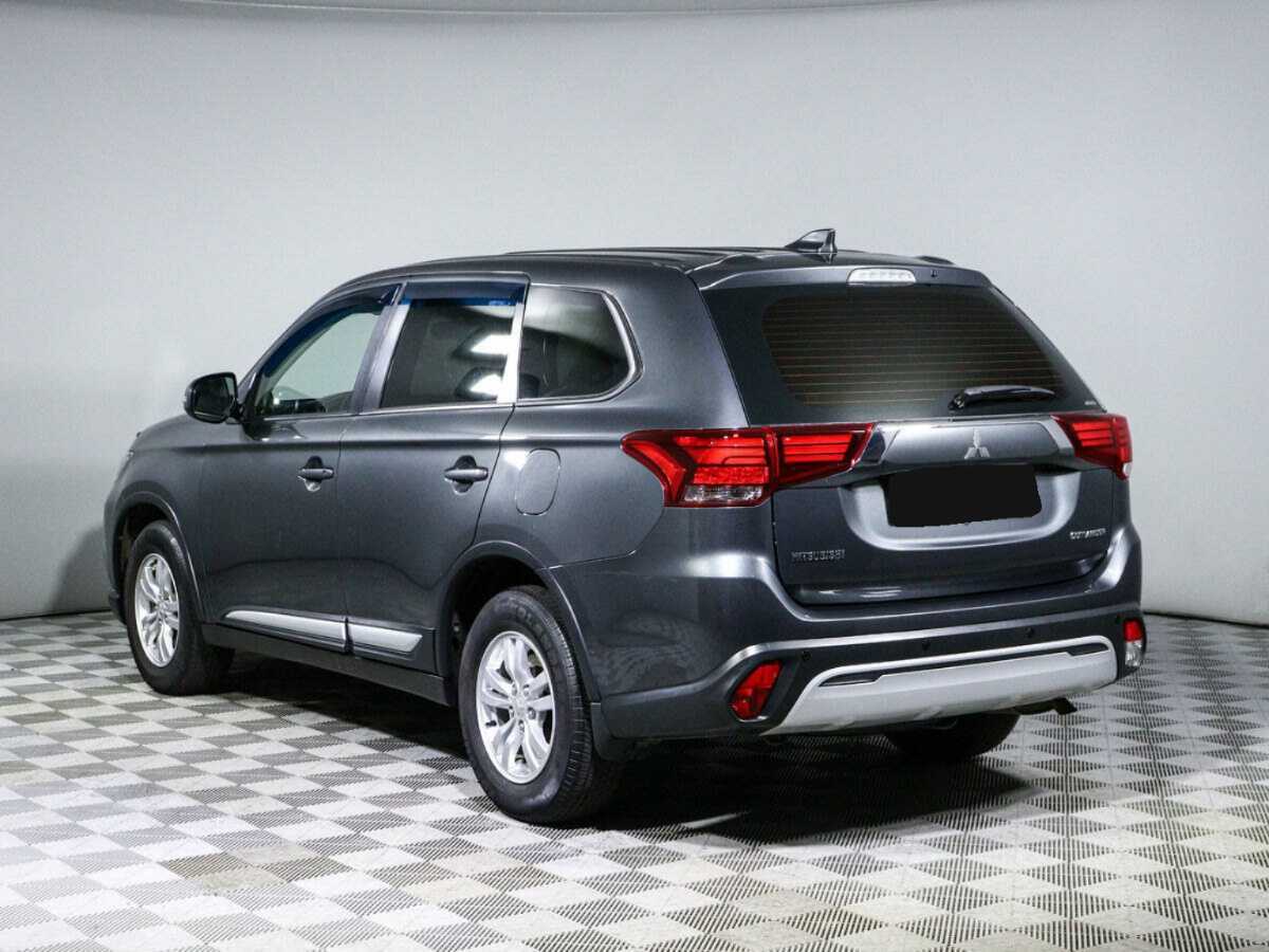 Купить Mitsubishi Outlander с пробегом. Фото: #5