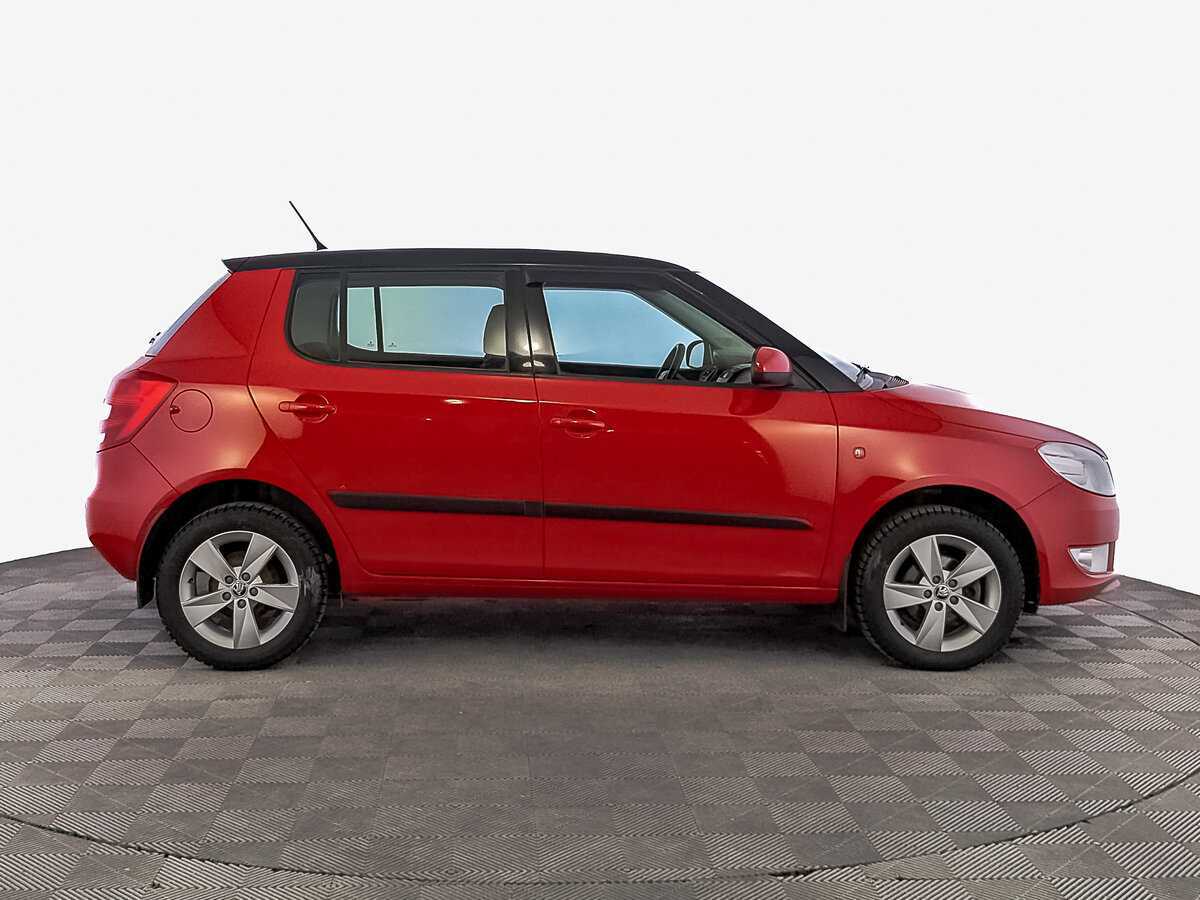 Купить Skoda Fabia с пробегом. Фото: #3
